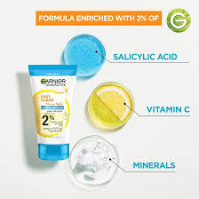 Garnier Skinactive Fast Clear 3-in-1 Face Wash With Salicylic ACID and Vitamin C, 150ML